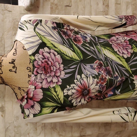 SOLD - Picture 3 of 4